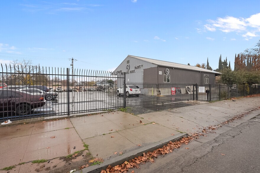 1030 N Union St, Stockton, CA à vendre - Photo principale - Image 1 de 17
