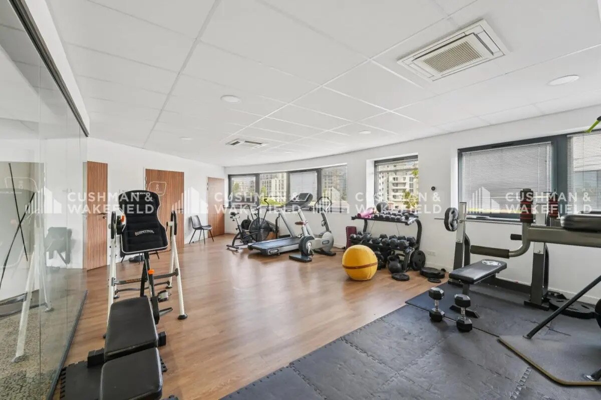 82 Rue Villeneuve, Clichy for lease Building Photo- Image 1 of 9