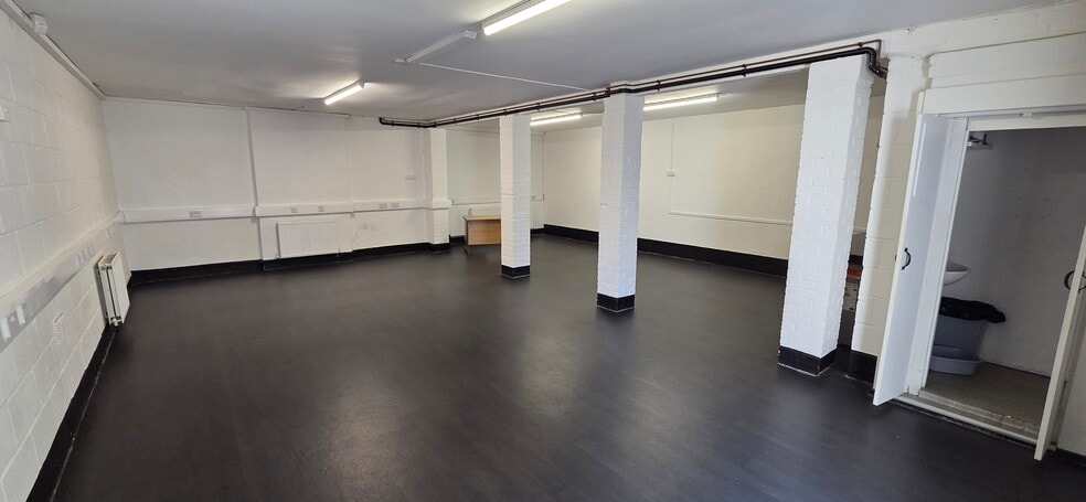 95 Cavendish Pl, Eastbourne for lease - Building Photo - Image 1 of 6