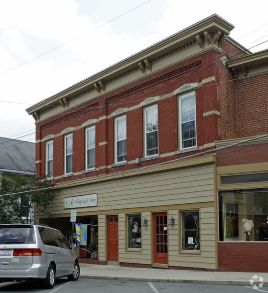 8-10 Village Sq, Glendale, OH for sale - Building Photo - Image 2 of 4