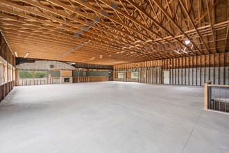 20454 Highway 65 NE, East Bethel, MN à louer Photo intérieure- Image 1 de 6