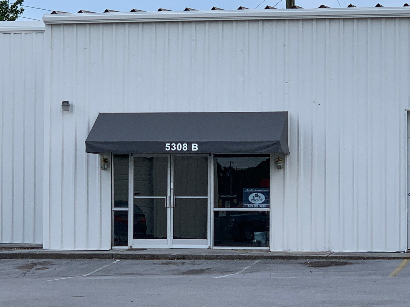 5308 N Middlebrook Pike, Knoxville, TN for lease Primary Photo- Image 1 of 13