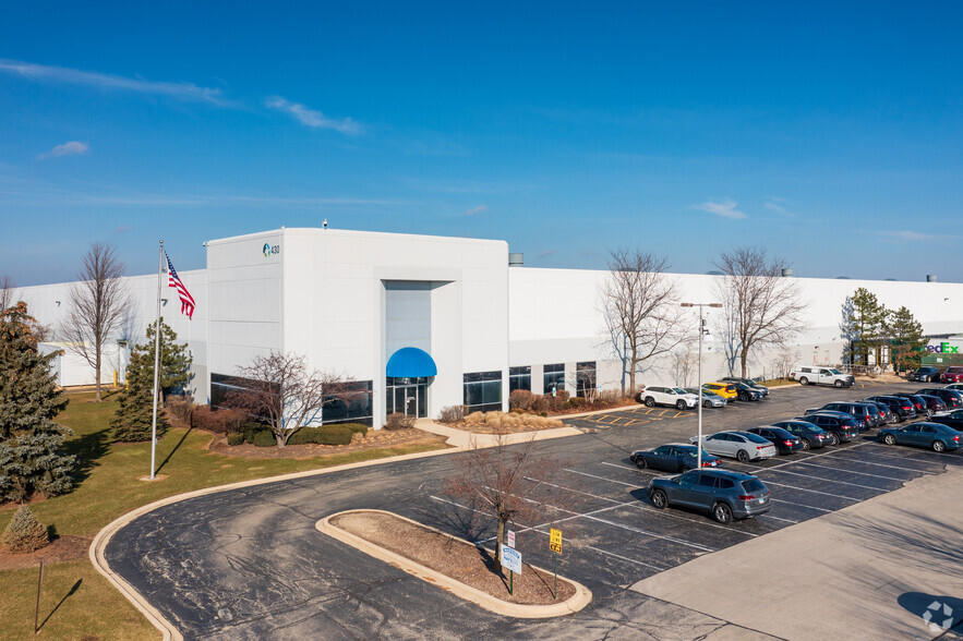 430 Gibraltar Dr, Bolingbrook, IL for lease - Building Photo - Image 3 of 7