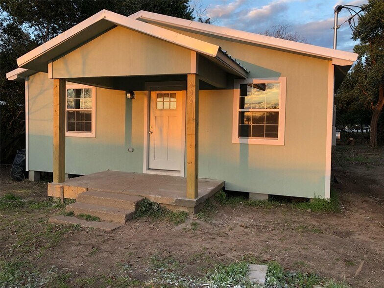 515 & 606 N Danville St portefeuille de 2 propriétés à vendre sur LoopNet.ca - Photo du bâtiment - Image 3 de 8