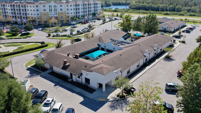 Plus de détails pour 10911 Fox Wood Commerce Dr, New Port Richey, FL - Commerce de détail à vendre