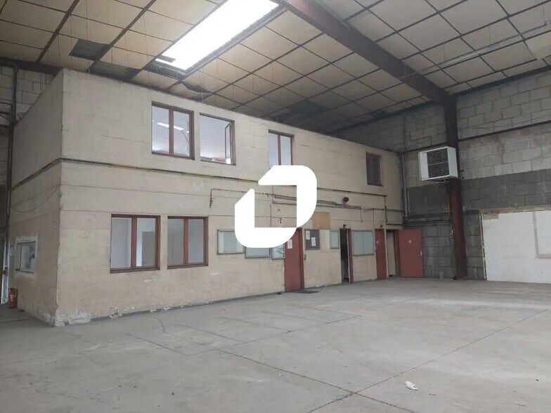 Bureau dans Plaisir à louer - Photo intérieure - Image 3 de 11