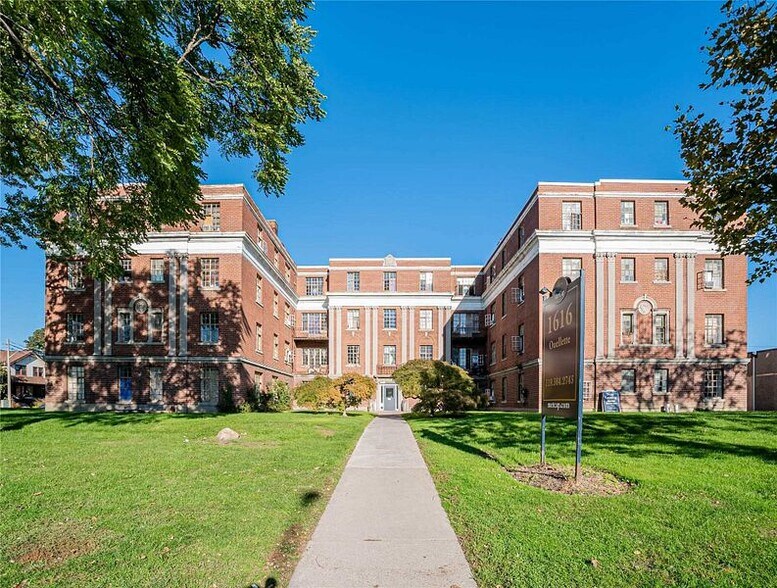 1616 Ouellette Ave, Windsor, ON à vendre - Photo du bâtiment - Image 3 de 5