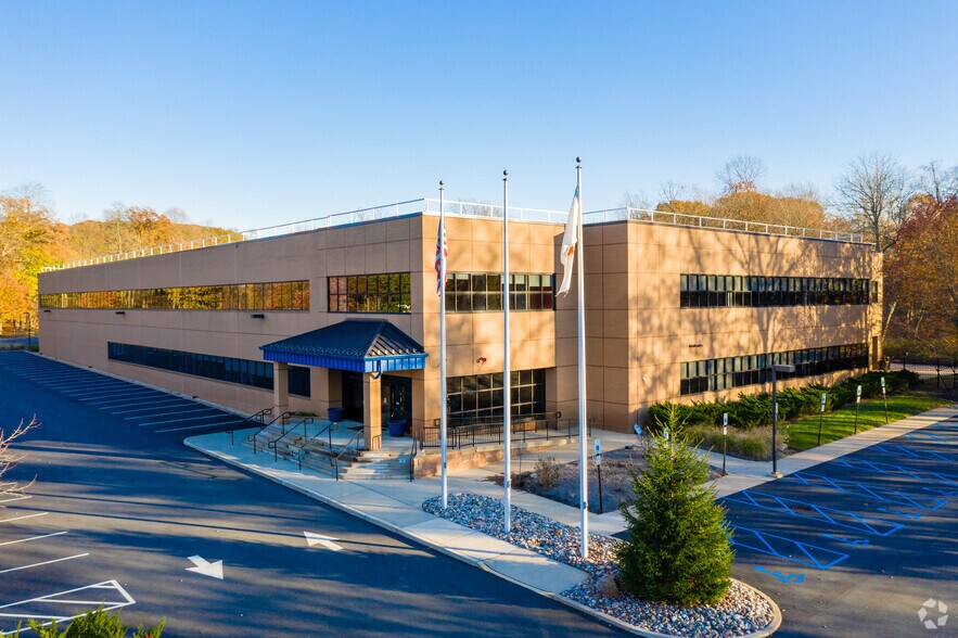 100 International Dr, Mount Olive, NJ à louer - Photo principale - Image 1 de 3