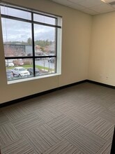 32650 State Route 20, Oak Harbor, WA à louer Photo du bâtiment- Image 2 de 7