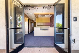 47050 Washington St, La Quinta, CA for lease Interior Photo- Image 1 of 11