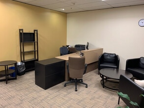 6811 S 204th St, Kent, WA à louer Photo intérieure- Image 1 de 4