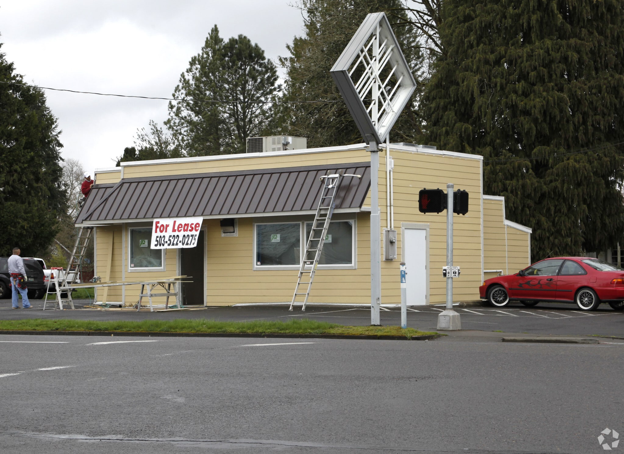2635 Pacific Ave, Forest Grove, OR à vendre Photo principale- Image 1 de 3