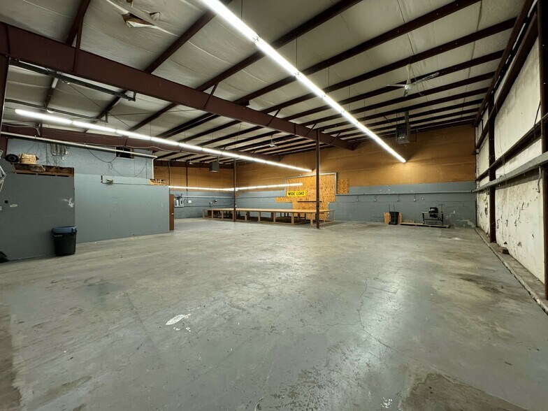 273 Weymouth St, Rockland, MA à louer - Photo du bâtiment - Image 3 de 10