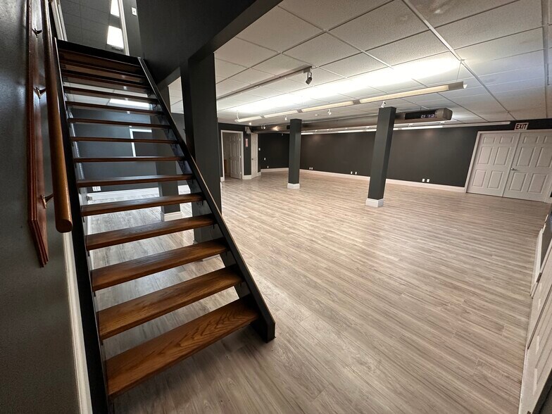 9743 Cobb St, San Antonio, TX à vendre - Photo du bâtiment - Image 3 de 11