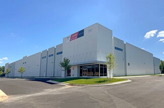 Plus de détails pour 7917 Fernham Ln, District Heights, MD - Industriel à louer