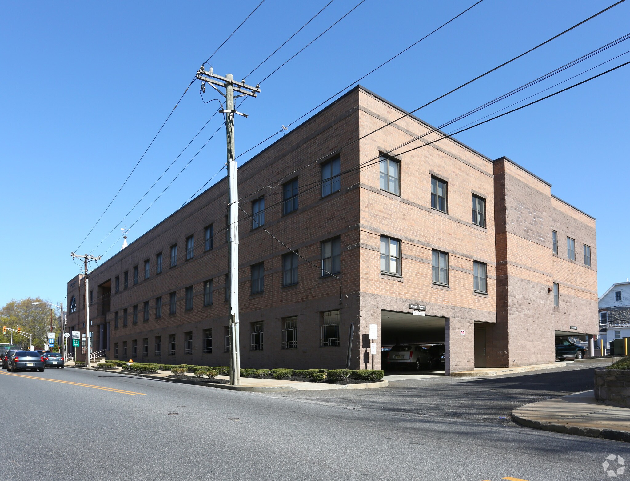 6 N Broad St, Woodbury, NJ à louer Photo du bâtiment- Image 1 de 8