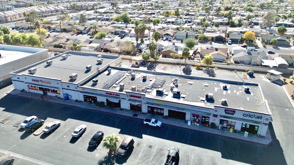 3455 E Lake Mead Blvd, North Las Vegas, NV à louer - Photo du bâtiment - Image 3 de 7