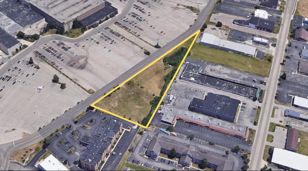 8950 Mall Ring Rd, Dayton, OH à vendre - Photo du bâtiment - Image 2 de 2