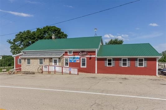 W11070 Hwy 16 & 60, Columbus, WI for sale Primary Photo- Image 1 of 1