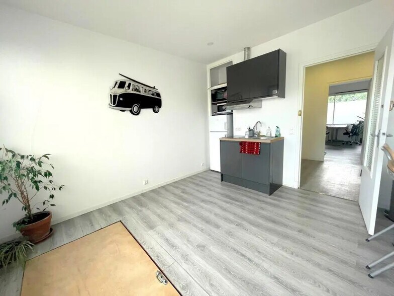 Bureau dans Saint-Germain-en-Laye à louer - Photo intérieure - Image 2 de 7