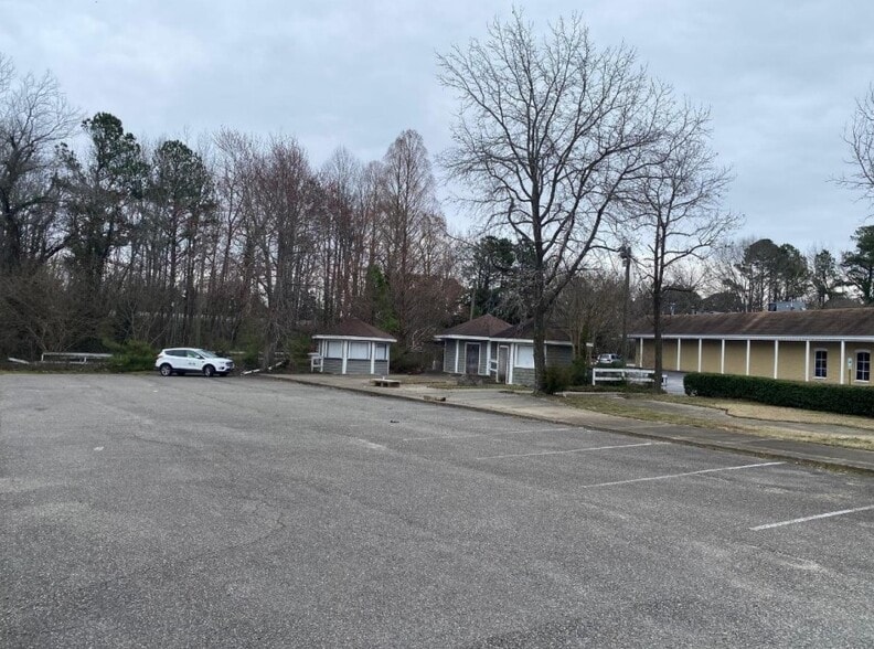 1901 Richmond Rd, Williamsburg, VA for sale - Building Photo - Image 2 of 6