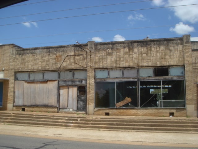 3717 W Marshall Ave, Longview, TX for lease - Building Photo - Image 2 of 6