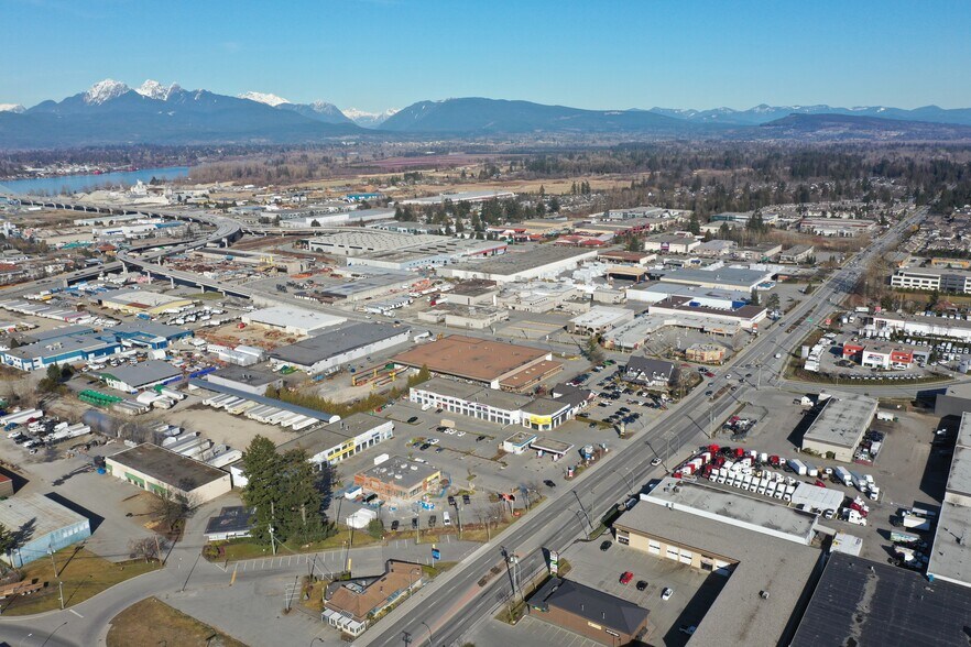 19889 96th Ave, Langley, BC à louer - Photo du bâtiment - Image 3 de 51
