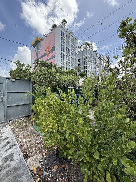 116-118 NW 24th St, Miami, FL for sale - Building Photo - Image 2 of 31