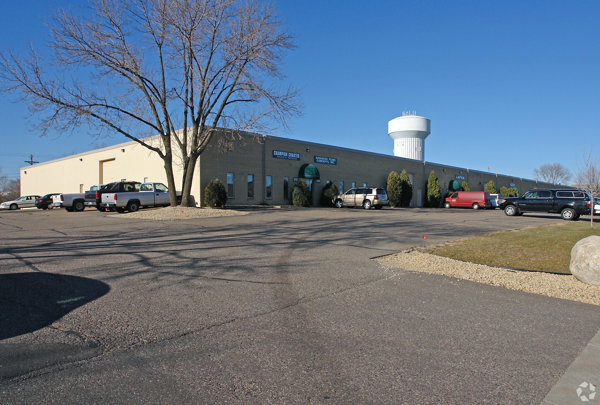 3757-3775 Dunlap St N, Arden Hills, MN for lease Primary Photo- Image 1 of 13