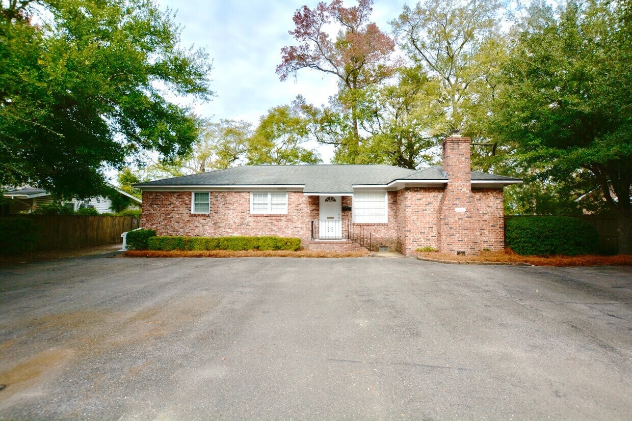 1752 Jessamine Rd, Charleston, SC for lease Building Photo- Image 1 of 14