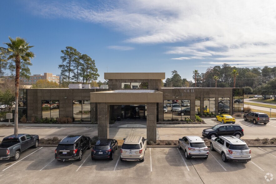 22698 Professional Dr, Kingwood, TX à louer - Photo du bâtiment - Image 2 de 7