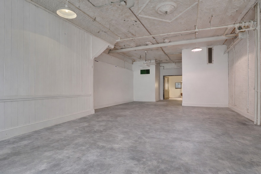 45 Broadway, Brooklyn, NY for lease - Interior Photo - Image 3 of 9