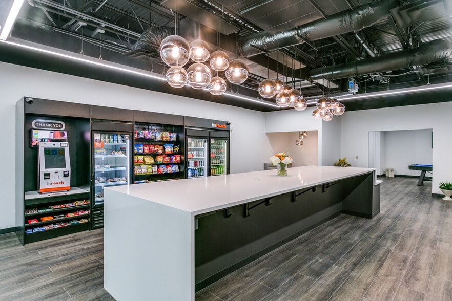 4200 Regent Blvd, Irving, TX for lease - Interior Photo - Image 3 of 8