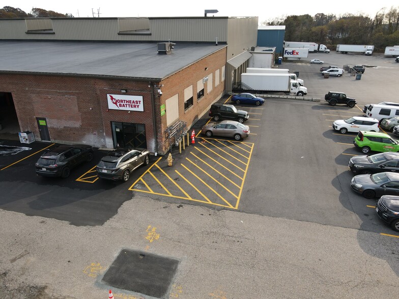 10 Pullman St, Worcester, MA for lease - Building Photo - Image 1 of 3