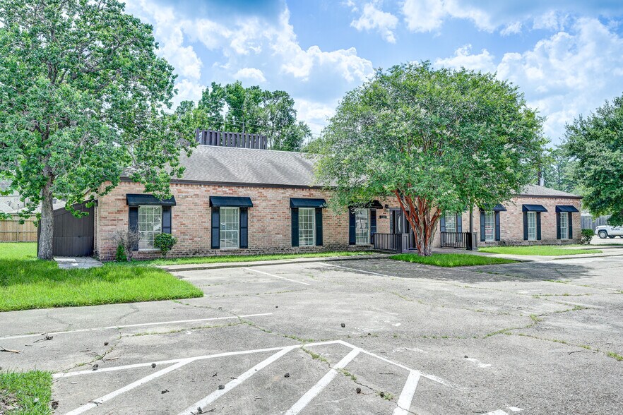 14721 Pebble Bend Dr, Houston, TX à louer - Photo du bâtiment - Image 2 de 92