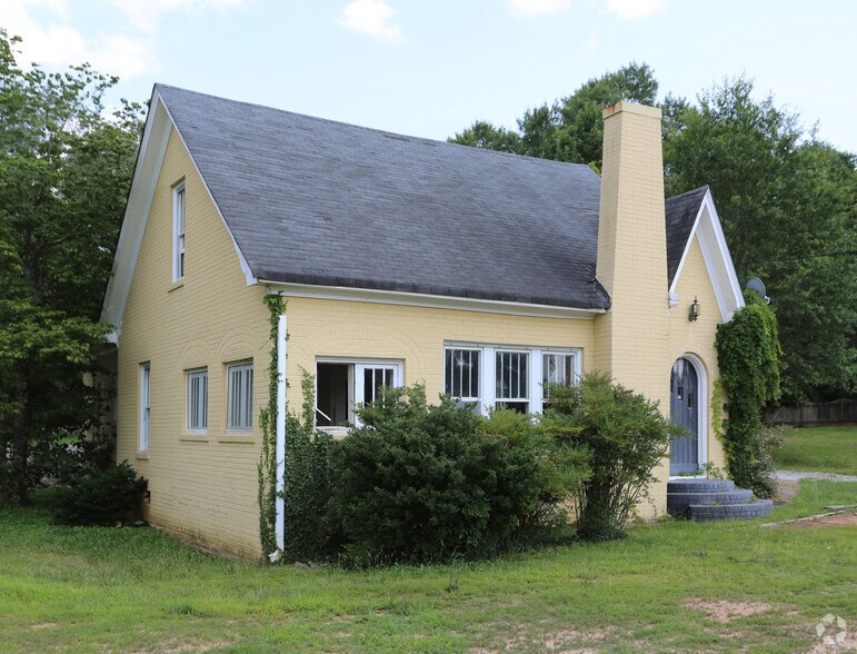 401 Bankhead Hwy, Carrollton, GA à louer - Photo du bâtiment - Image 3 de 49