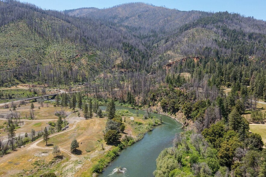 200 Dutch Creek Rd, Junction City, CA à vendre - Photo du bâtiment - Image 3 de 26