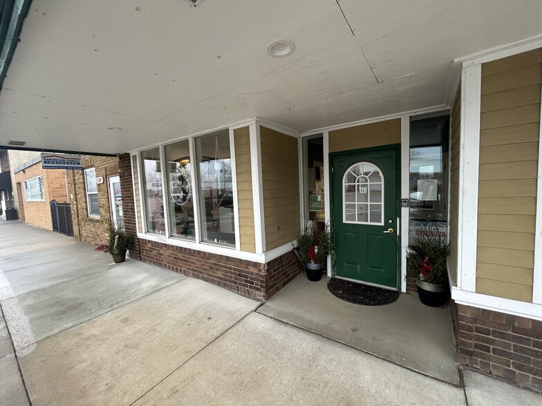 126 Main St N, Lonsdale, MN for sale - Building Photo - Image 2 of 7