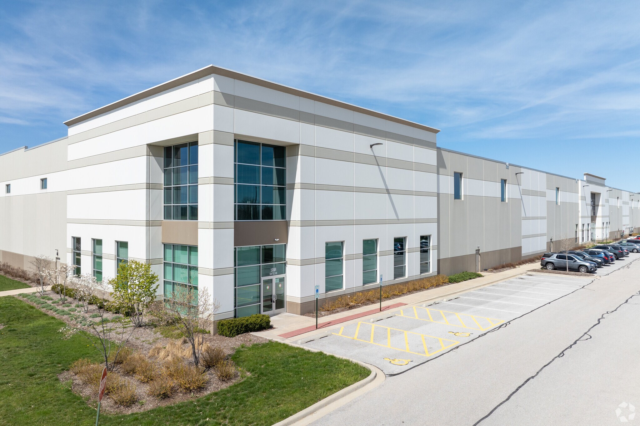 1998 Melissa Ln, Aurora, IL à louer Photo du bâtiment- Image 1 de 5