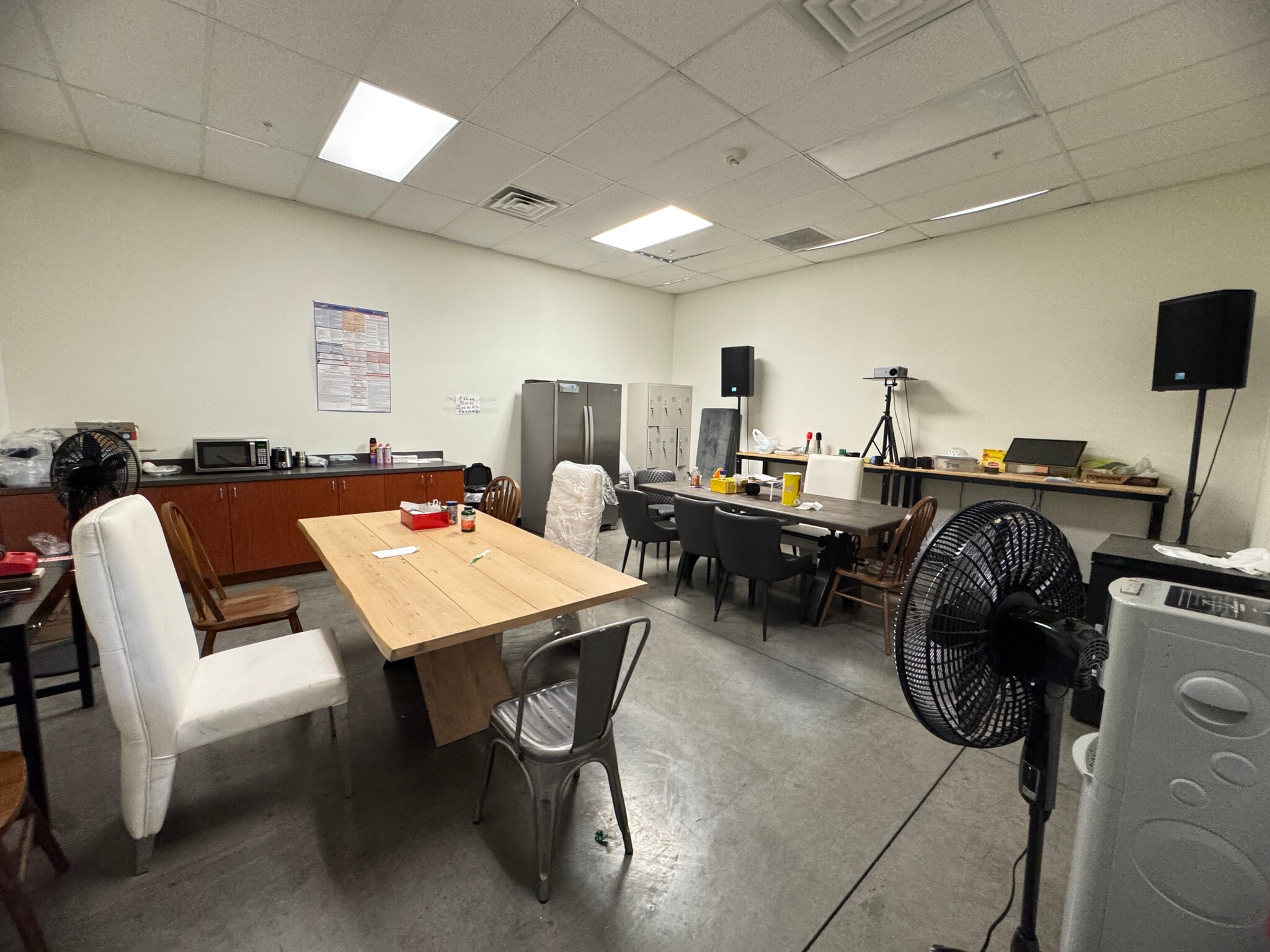 7200 S Montessouri Rd, Las Vegas, NV for lease Interior Photo- Image 1 of 12