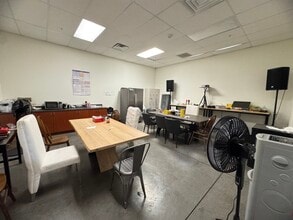 7200 S Montessouri Rd, Las Vegas, NV for lease Interior Photo- Image 1 of 12