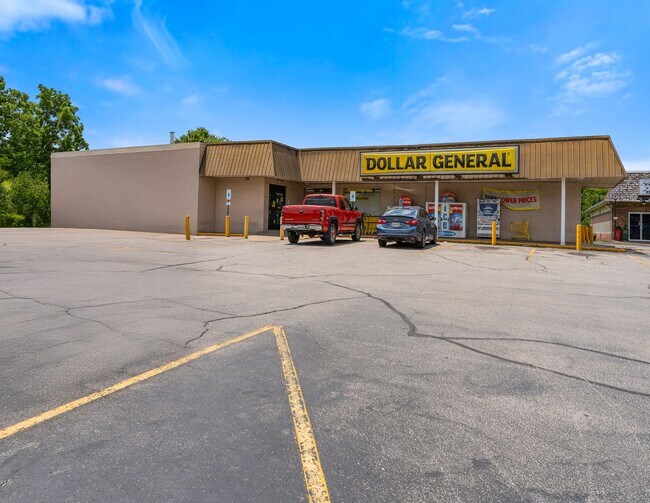 Plus de détails pour 403 Jack Roush Way, Manchester, OH - Commerce de détail à vendre