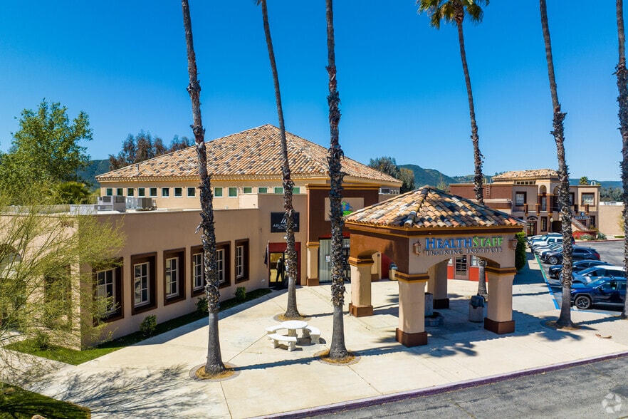 27645 Jefferson Ave, Temecula, CA for sale - Primary Photo - Image 1 of 6