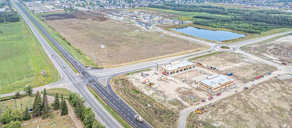 1 Ballpark Way, Spruce Grove, AB à louer - Photo de construction - Image 3 de 4