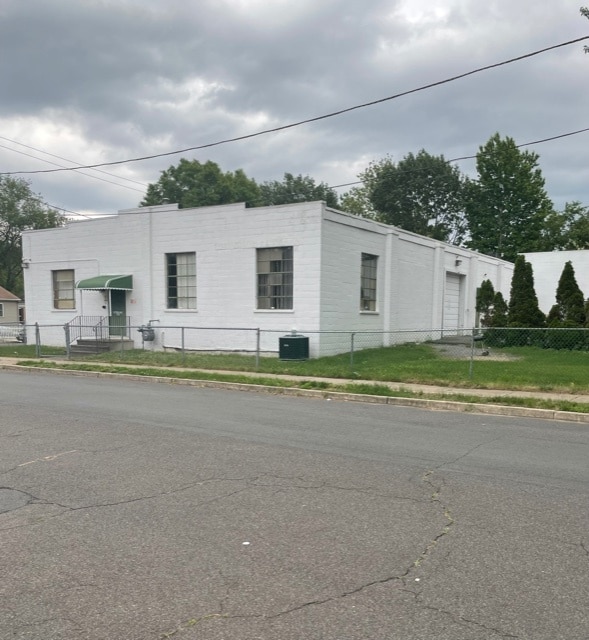 718 Rennie St, Hamilton, NJ for sale Building Photo- Image 1 of 8