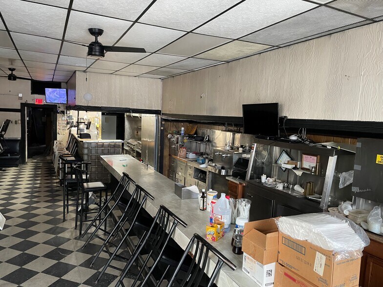 13101 W McNichols Rd, Detroit, MI à vendre - Photo intérieure - Image 2 de 6