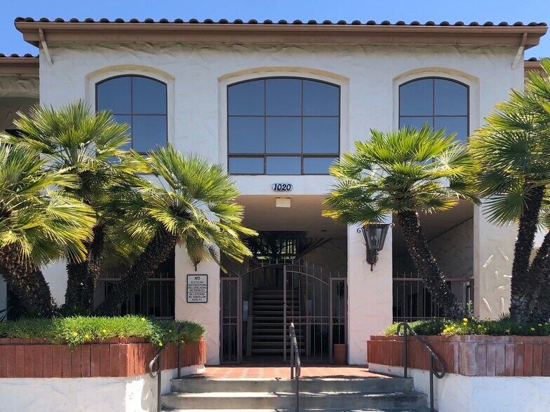 1020 S Santa Fe Ave, Vista, CA à louer - Photo du bâtiment - Image 2 de 4
