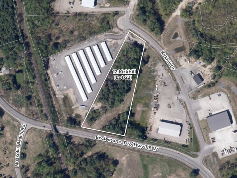 12 Kirkhill Dr, Bracebridge, ON à vendre - Photo du bâtiment - Image 2 de 4