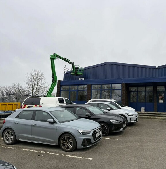 Worthington Way, Wigan for lease - Building Photo - Image 1 of 4