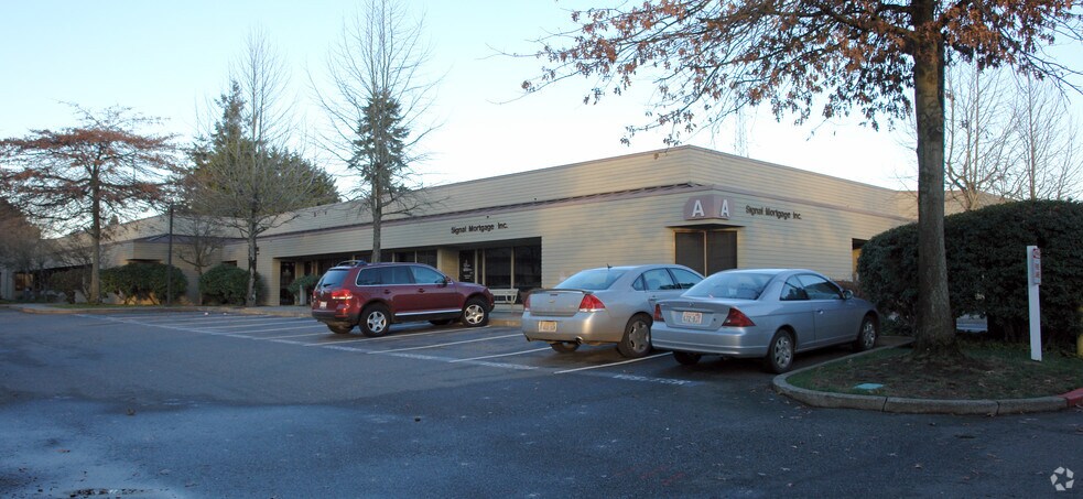 909 SE Everett Mall Way, Everett, WA for sale - Building Photo - Image 2 of 8